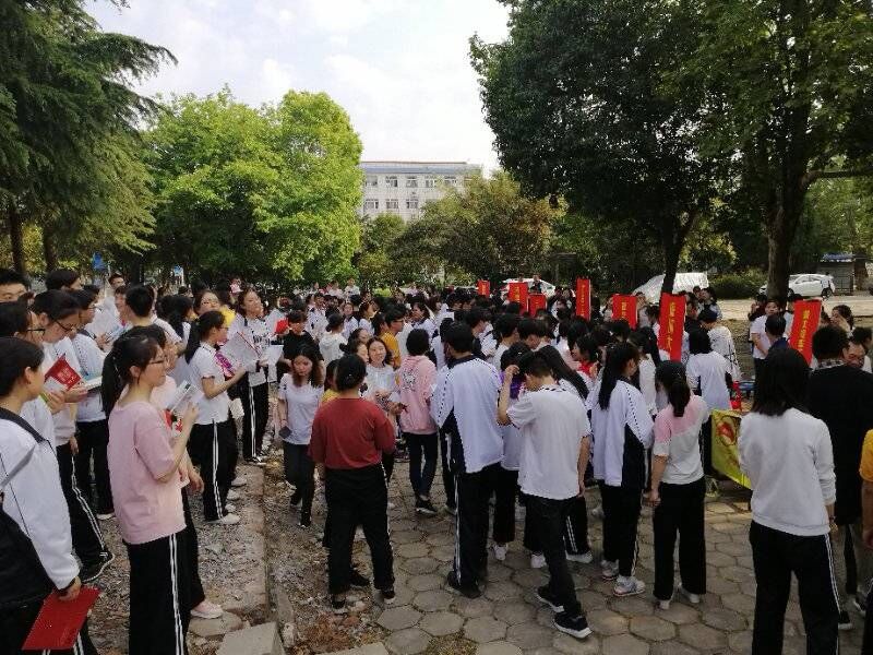 我处赴沙洋中学和荆门掇刀石高中开展名校高中行活动